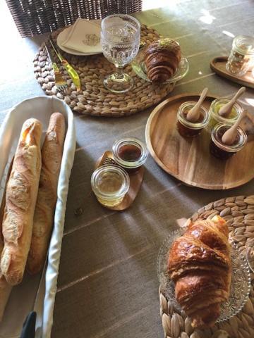 La Ferme De Gringalet Bed & Breakfast Anthon Екстериор снимка